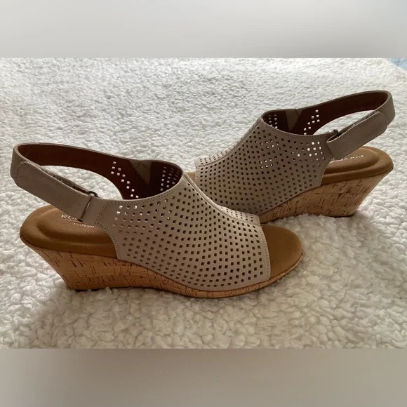 NWT Rockport Women's Briah perforated sling back wedge taupe sandal, size 8M - Picture 4 of 12
